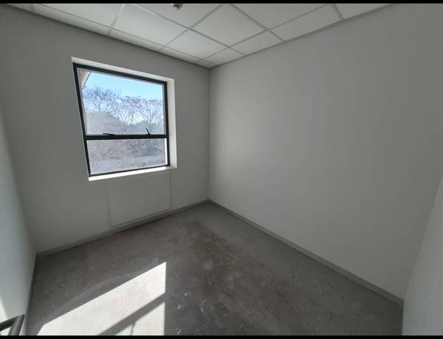 667M² OFFICE TO LET IN WOODMEAD
